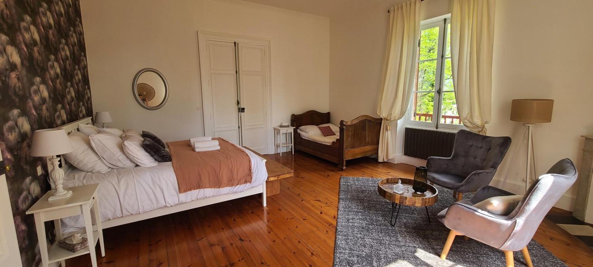 ヴィルヌーヴ・シュル・ロット Le Manoir Du Moulin De Madame Bed & Breakfast エクステリア 写真