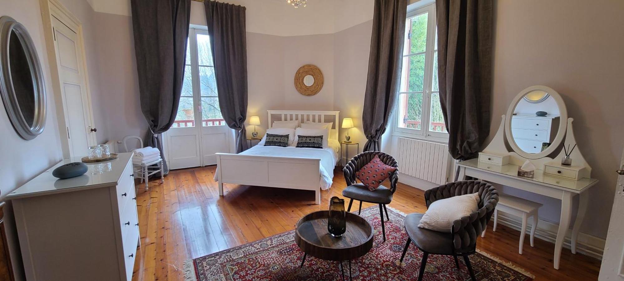 ヴィルヌーヴ・シュル・ロット Le Manoir Du Moulin De Madame Bed & Breakfast エクステリア 写真
